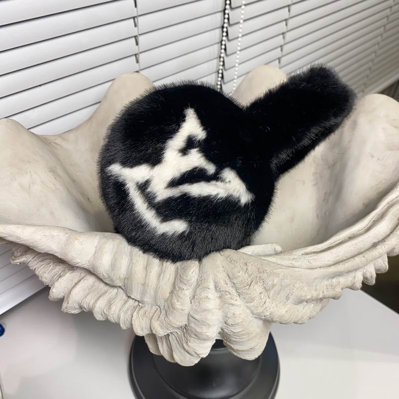 LV scarf earmuff (3)