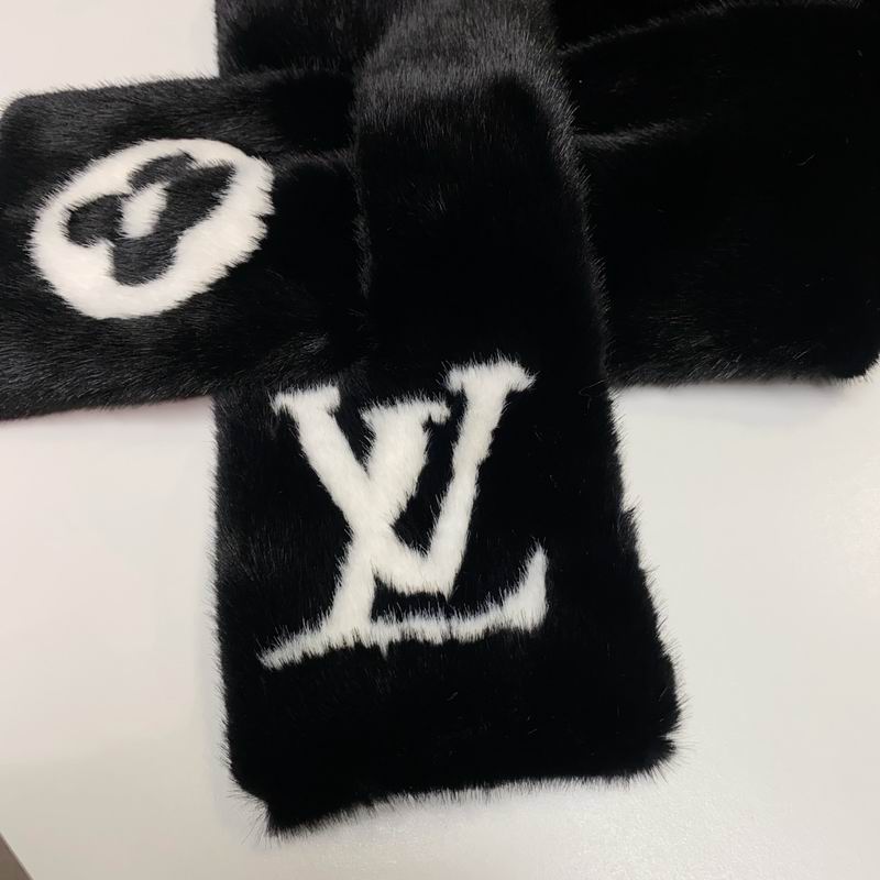 LV scarf earmuff (7)