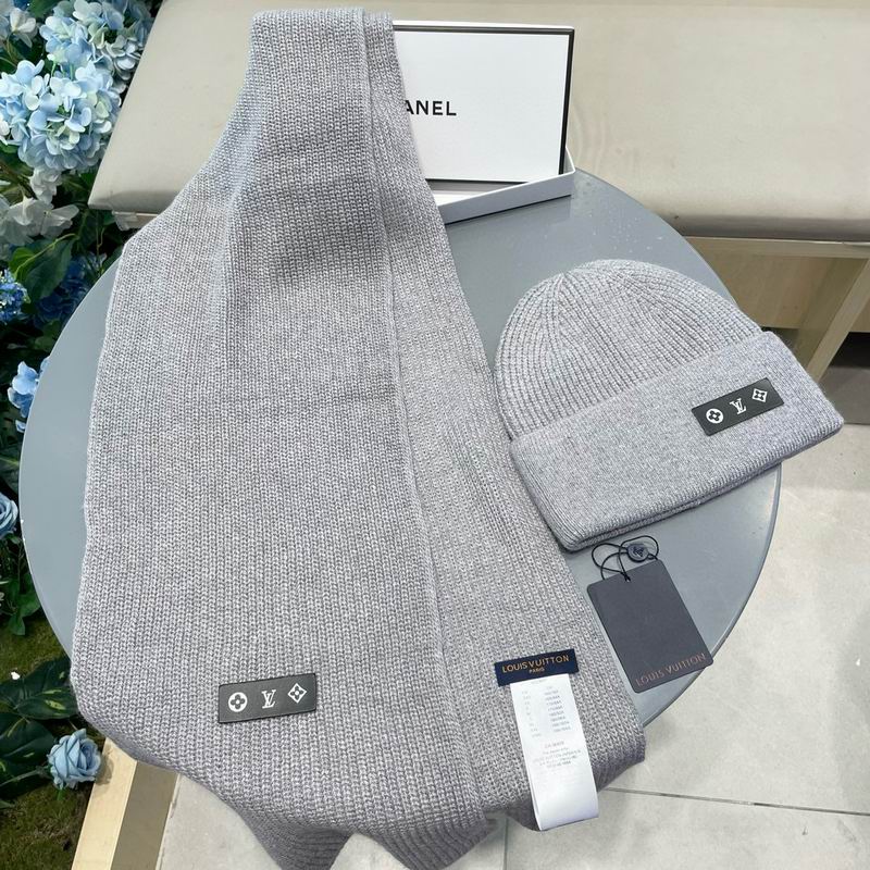 LV scarf hat (10)