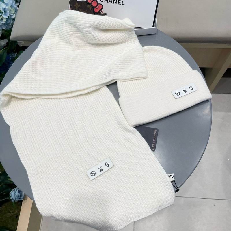 LV scarf hat (33)