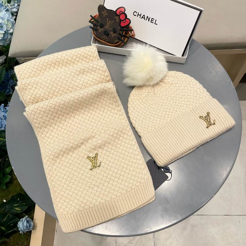 LV scarf hat (42)