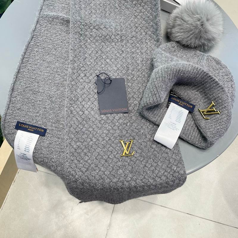 LV scarf hat (45)