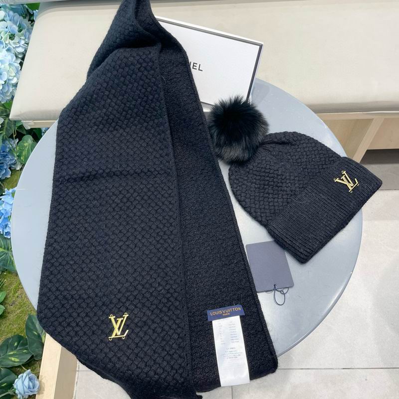 LV scarf hat (55)