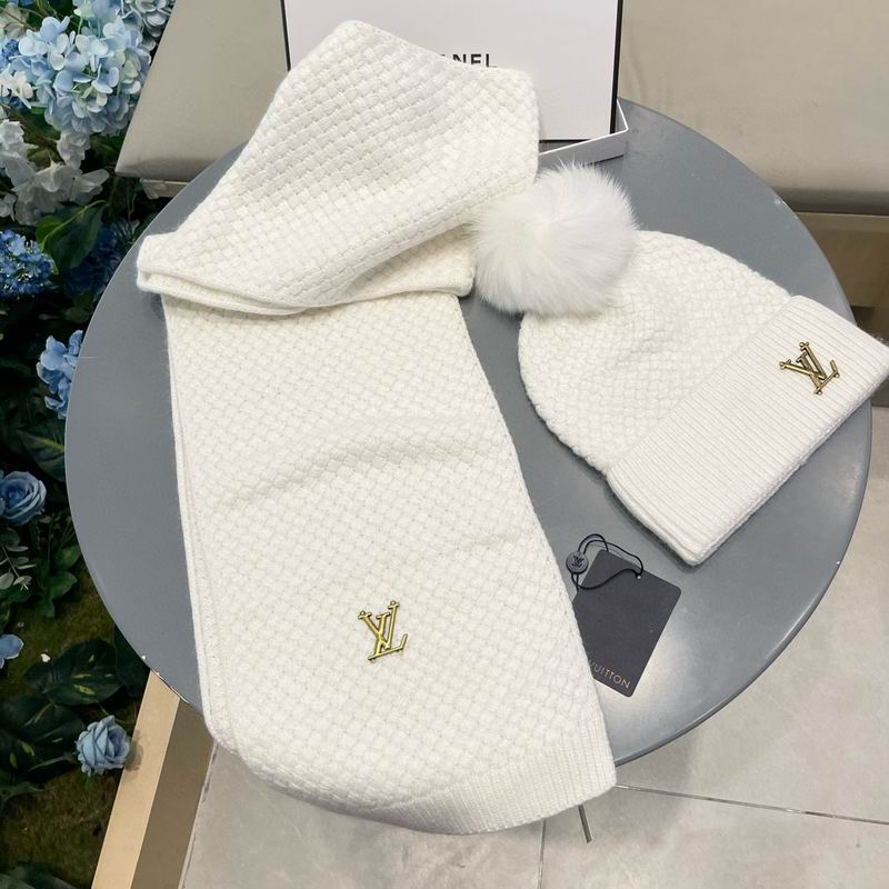 LV scarf hat (69)