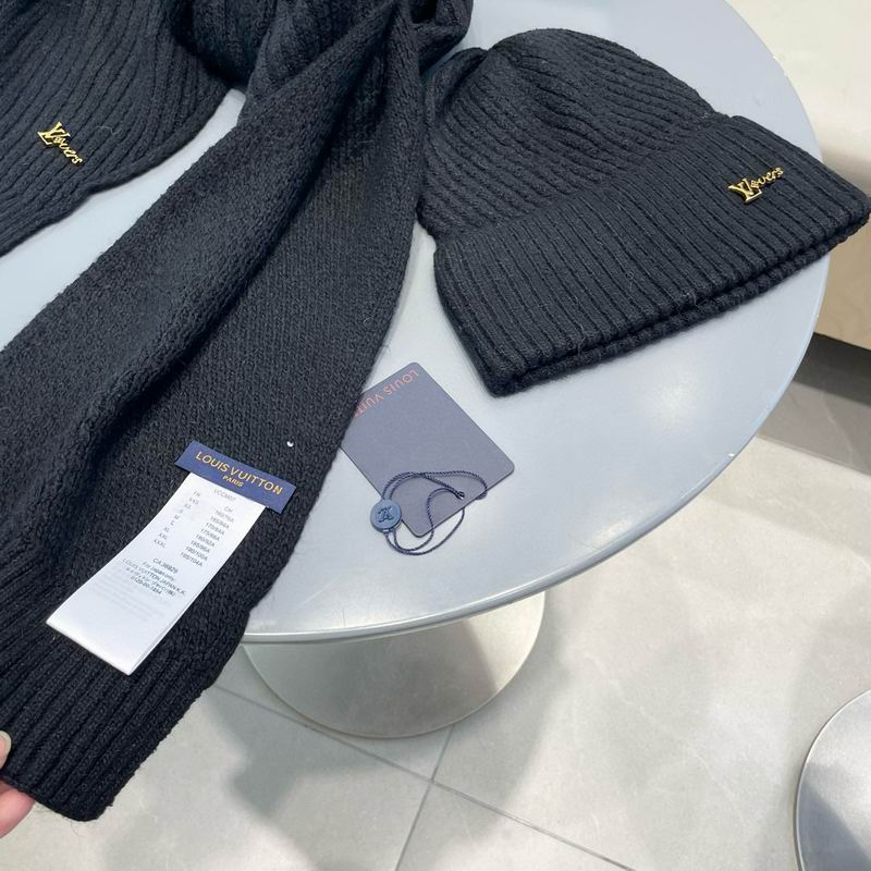 LV scarf hat (82)