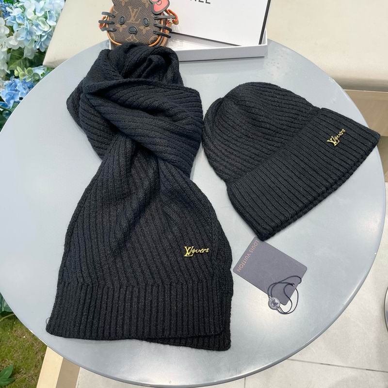 LV scarf hat (85)