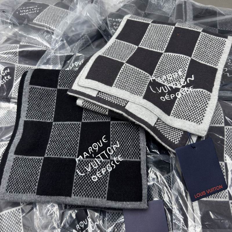 LV scarf hat dx (3)
