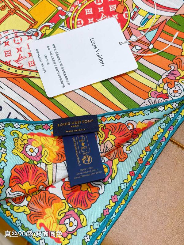LV silk Scarf 90X90cm E04 (3)