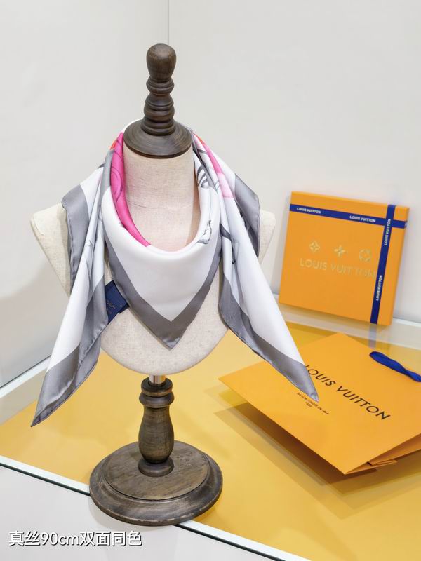 LV silk Scarf 90X90cm E05 (2)