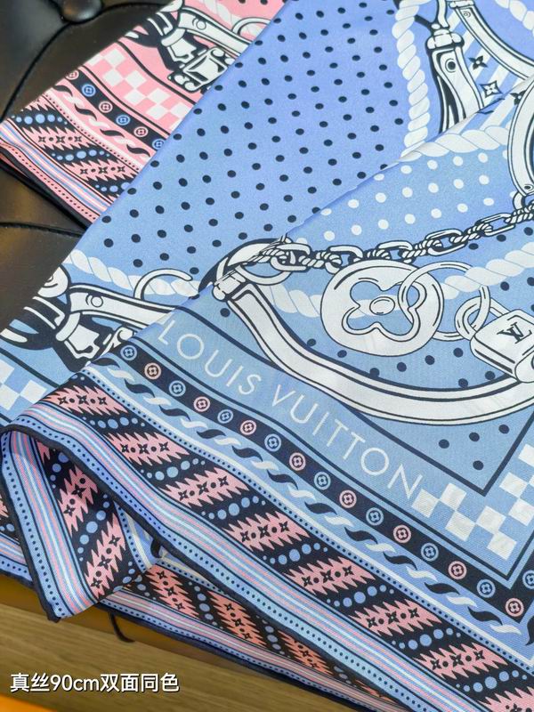 LV silk Scarf 90X90cm E06 (5)