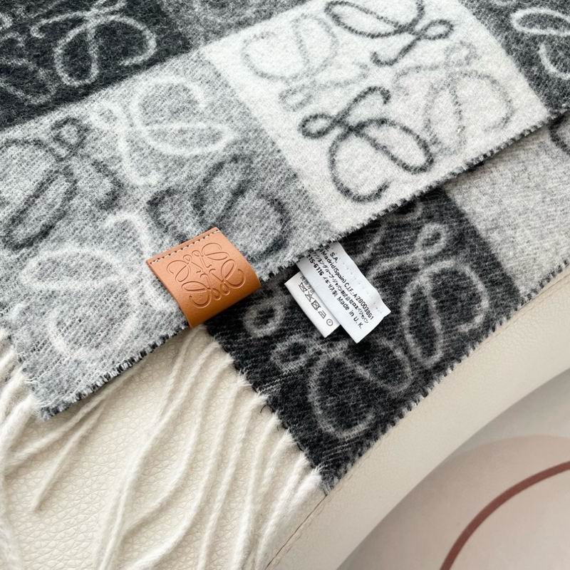 Loewe Scarf 32X180cm 100%羊绒 E12 (1)