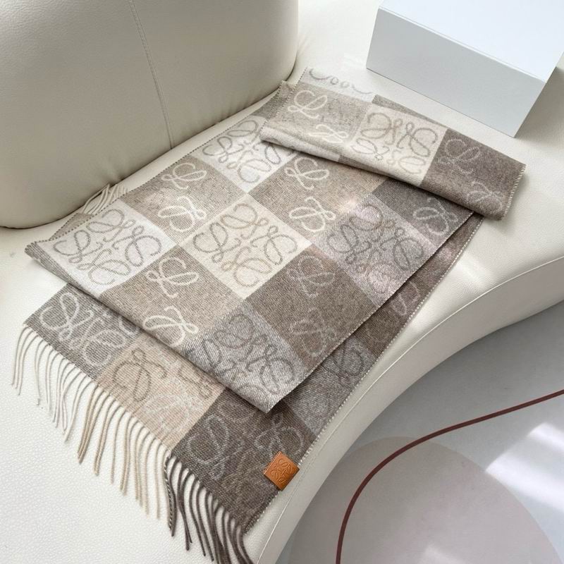 Loewe Scarf 32X180cm 100%羊绒 E12 (23)