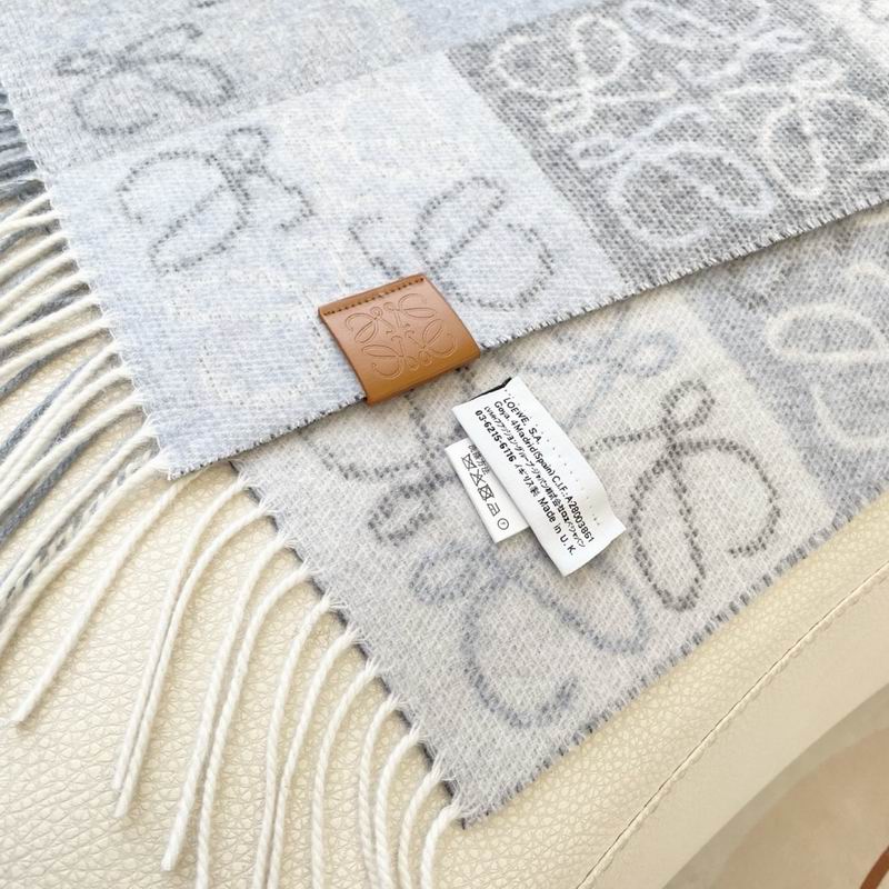 Loewe Scarf 32X180cm 100%羊绒 E12 (28)