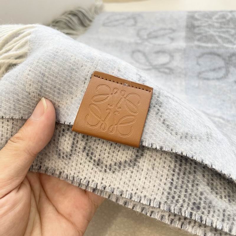Loewe Scarf 32X180cm 100%羊绒 E12 (29)