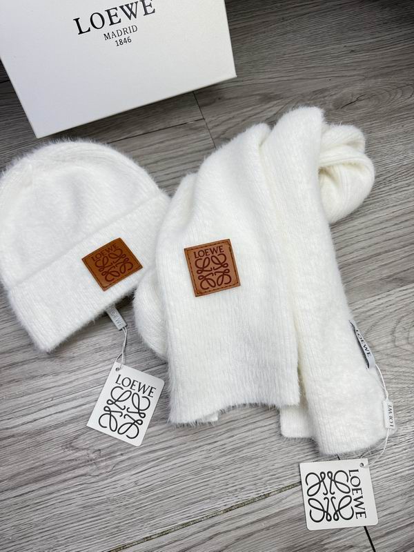 Loewe Scarf Hat dx (2)