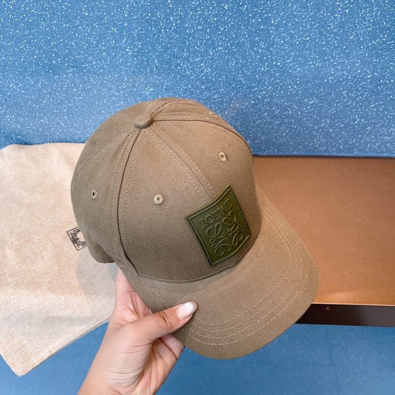 Loewe cap (253)