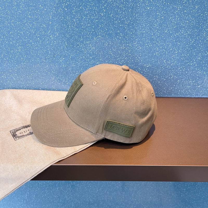 Loewe cap (255)