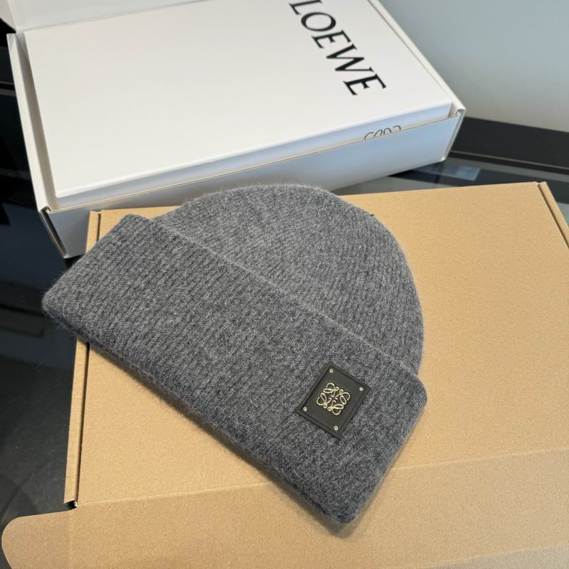 Loewe hat (732)