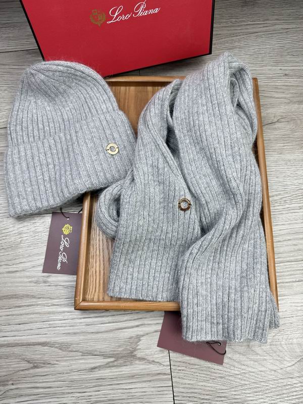 Loro Piana Scarf Hat E (110)