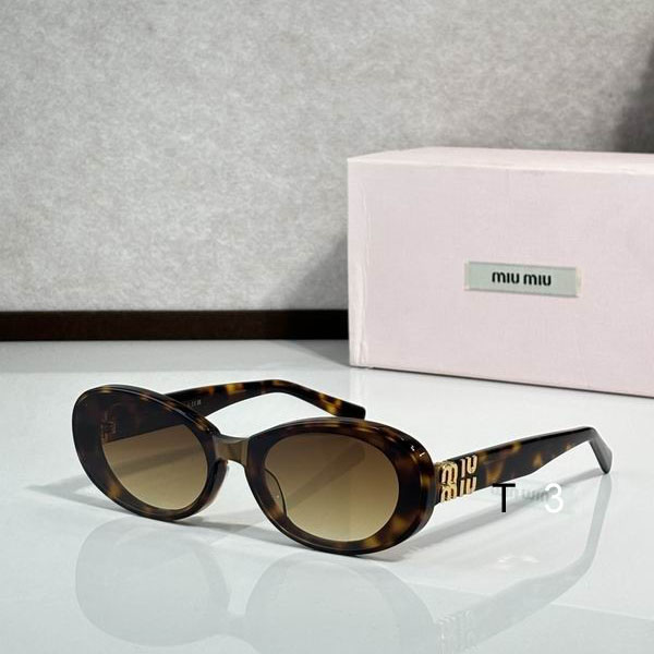 MiuMiu 149AV 51 22-138 c01