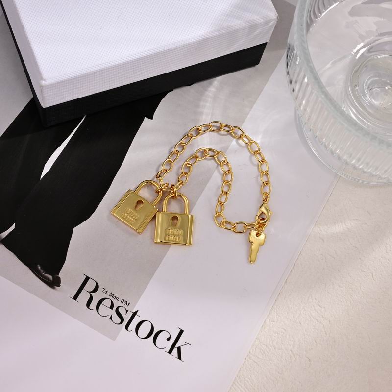 MiuMiu Bracelet 09yxq02 (5)