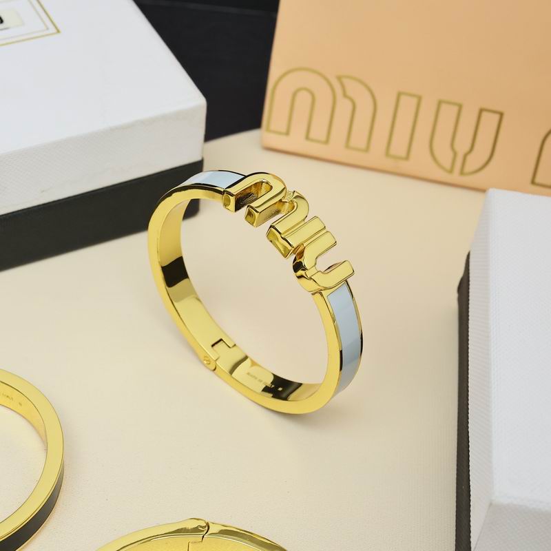 MiuMiu Bracelet 10yxq02 (6)