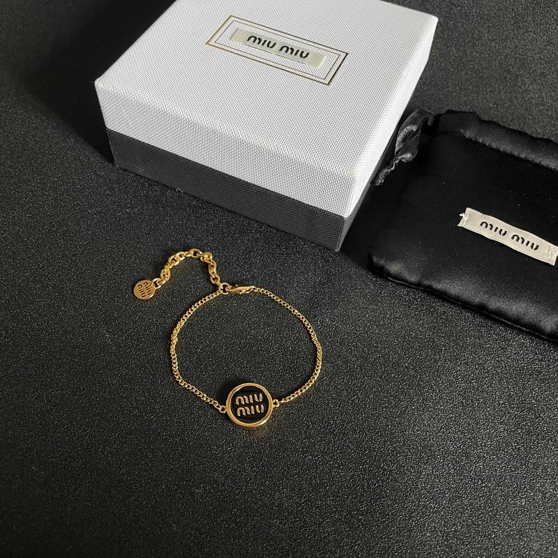 MiuMiu Bracelet 10yxq04 (5)