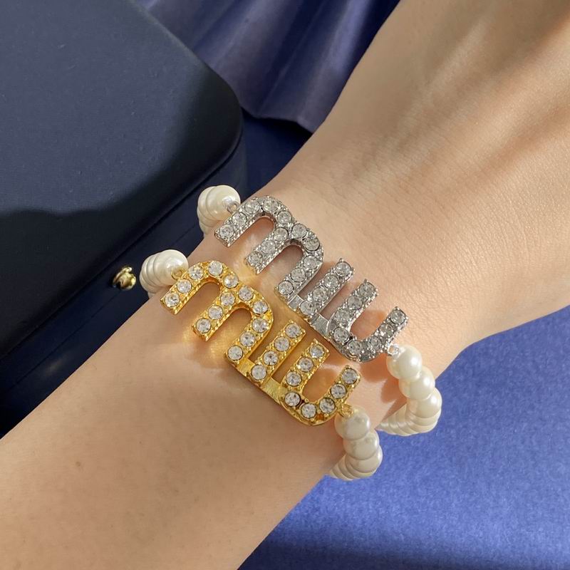 MiuMiu Bracelet 10yxq07 (2)