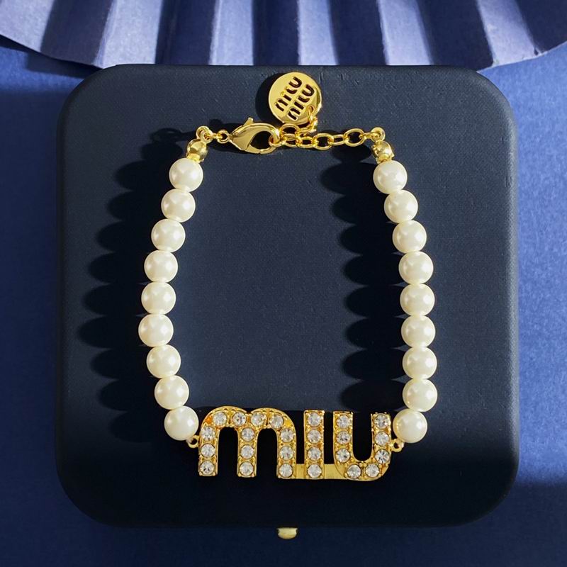 MiuMiu Bracelet 10yxq07 (3)
