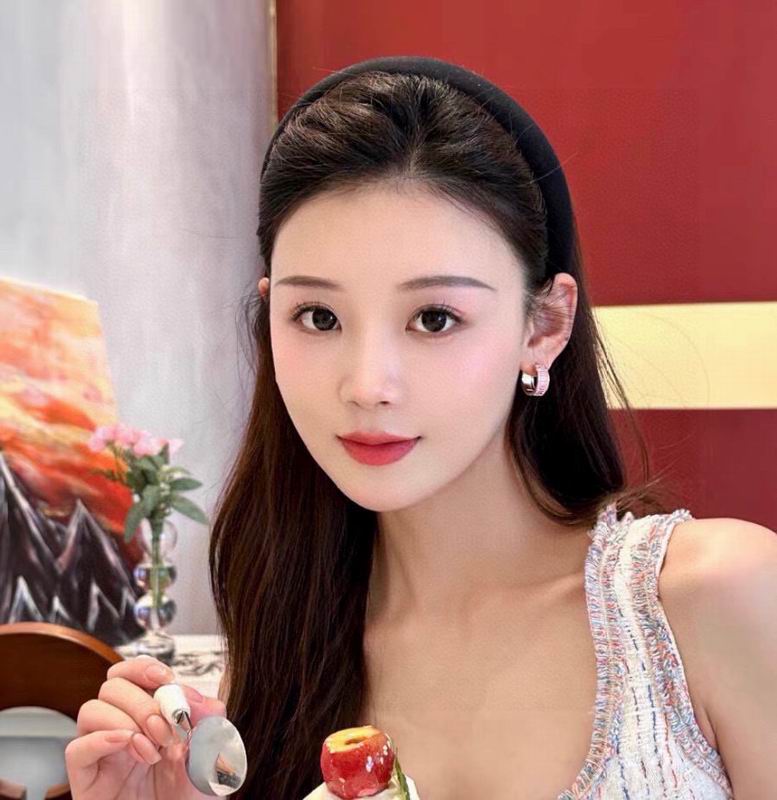 MiuMiu Earring 11yxq22 (2)