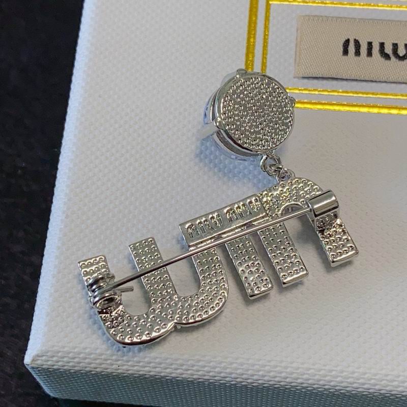 MiuMiu brooch 09yxq02 (5)