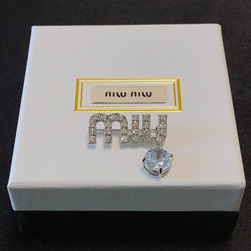 MiuMiu brooch 09yxq02 (6)