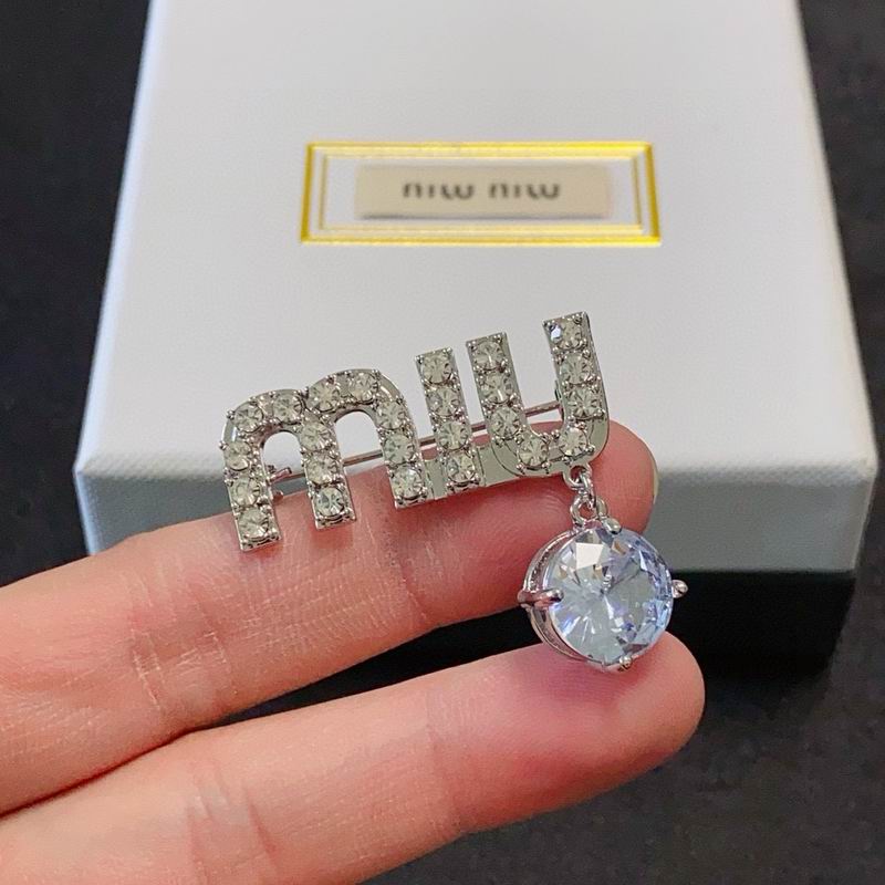 MiuMiu brooch 09yxq02 (8)