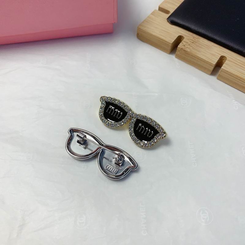 MiuMiu brooch 11yxq01 (2)