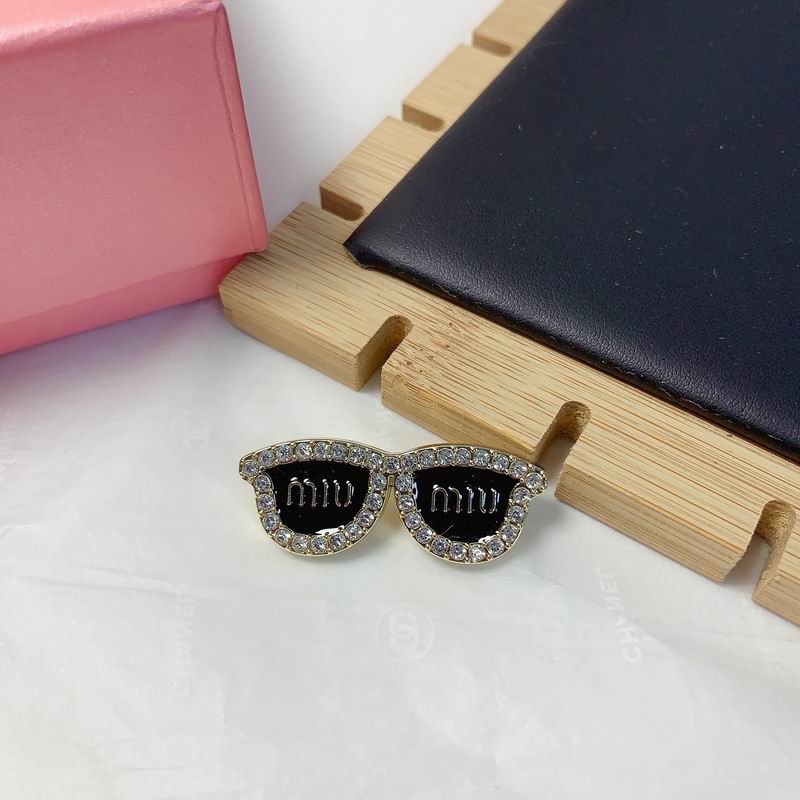 MiuMiu brooch 11yxq01 (3)