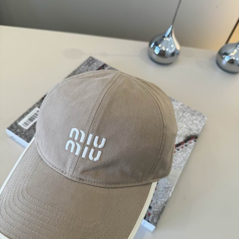 Miumiu Cap (229)