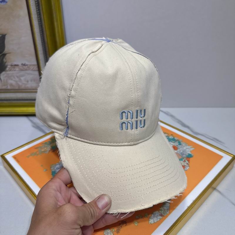 Miumiu Cap (472)