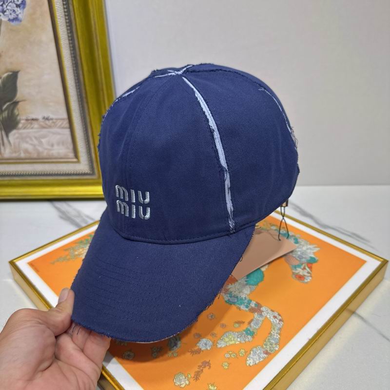 Miumiu Cap (499)