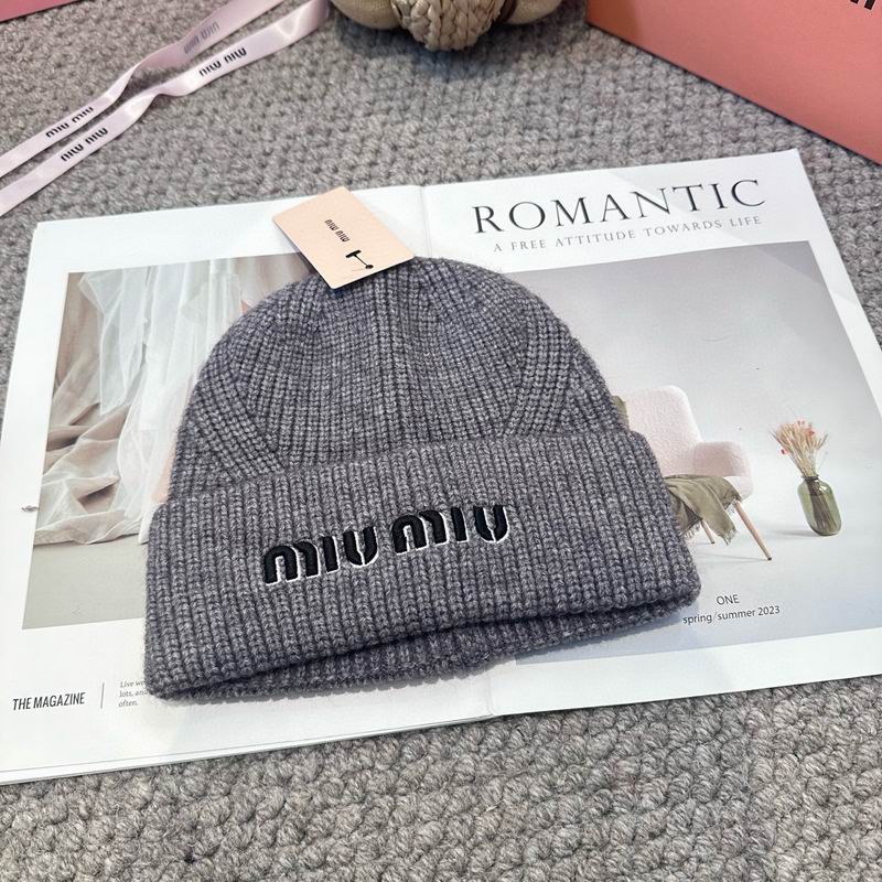 Miumiu Hat (2942)