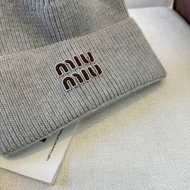 Miumiu Hat (906)