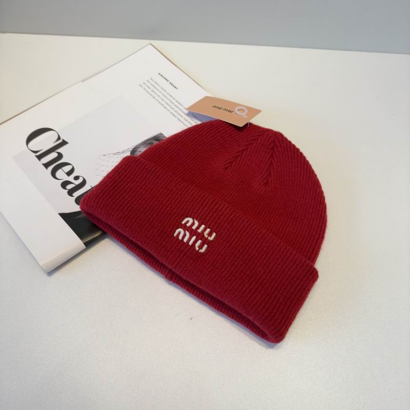 Miumiu Hat (945)