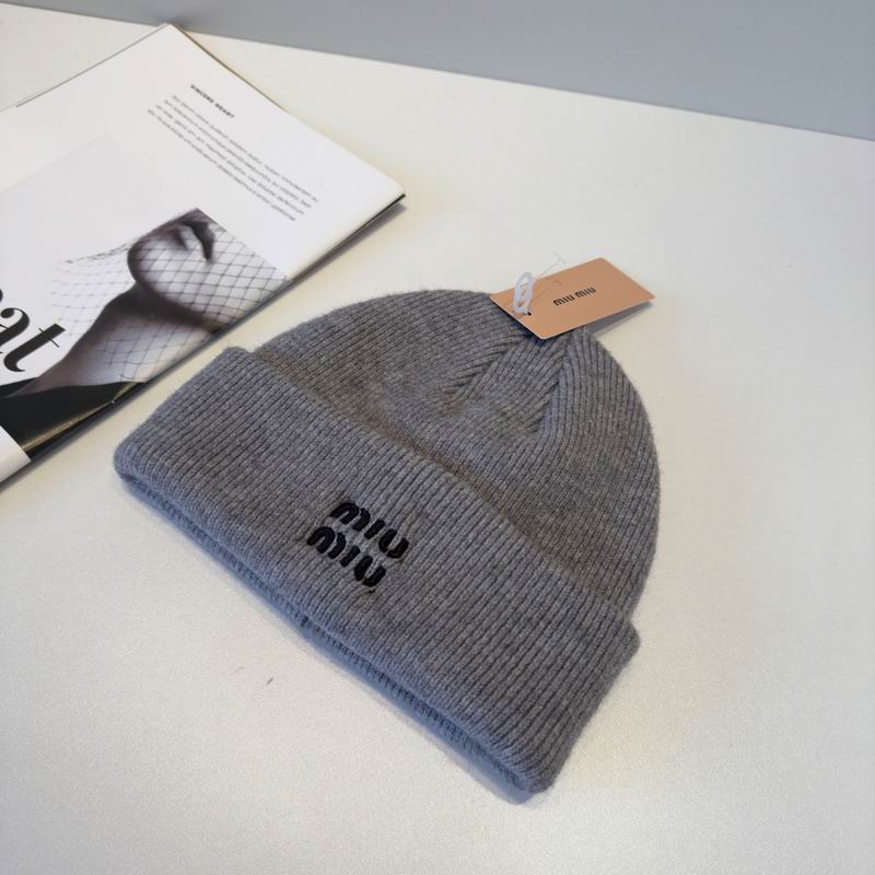 Miumiu Hat (972)
