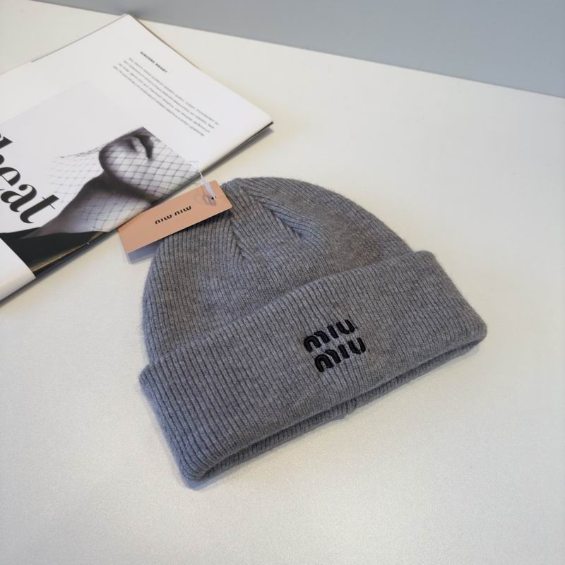 Miumiu Hat (973)