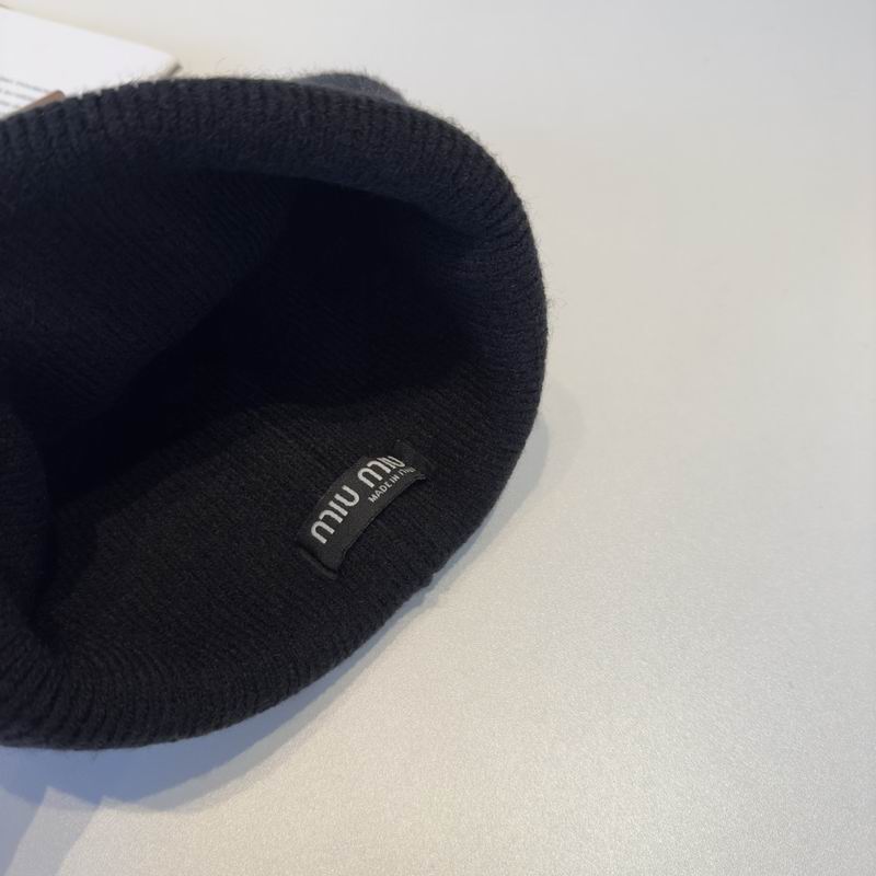 Miumiu Hat (984)