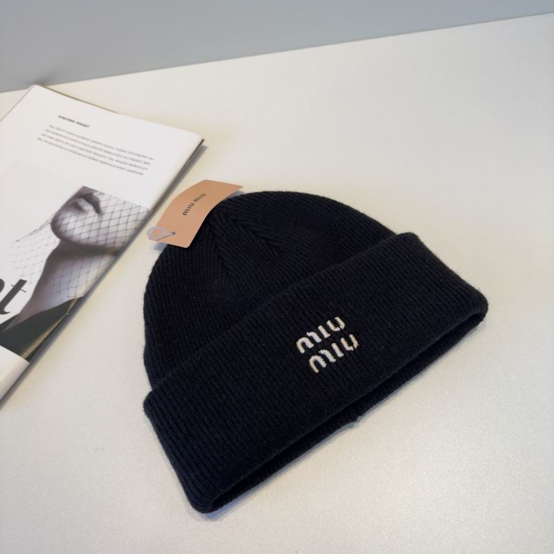 Miumiu Hat (988)