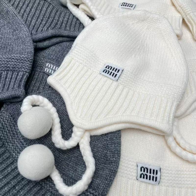 Miumiu Hat dx (1443)