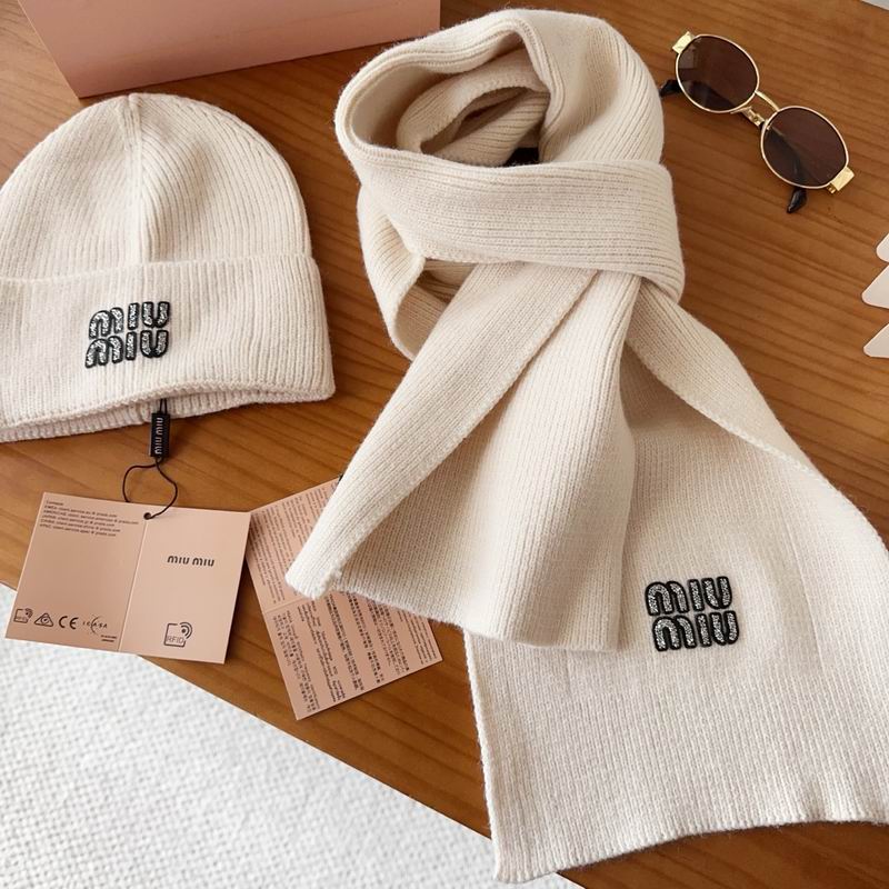 Miumiu Scarf Hat (449)