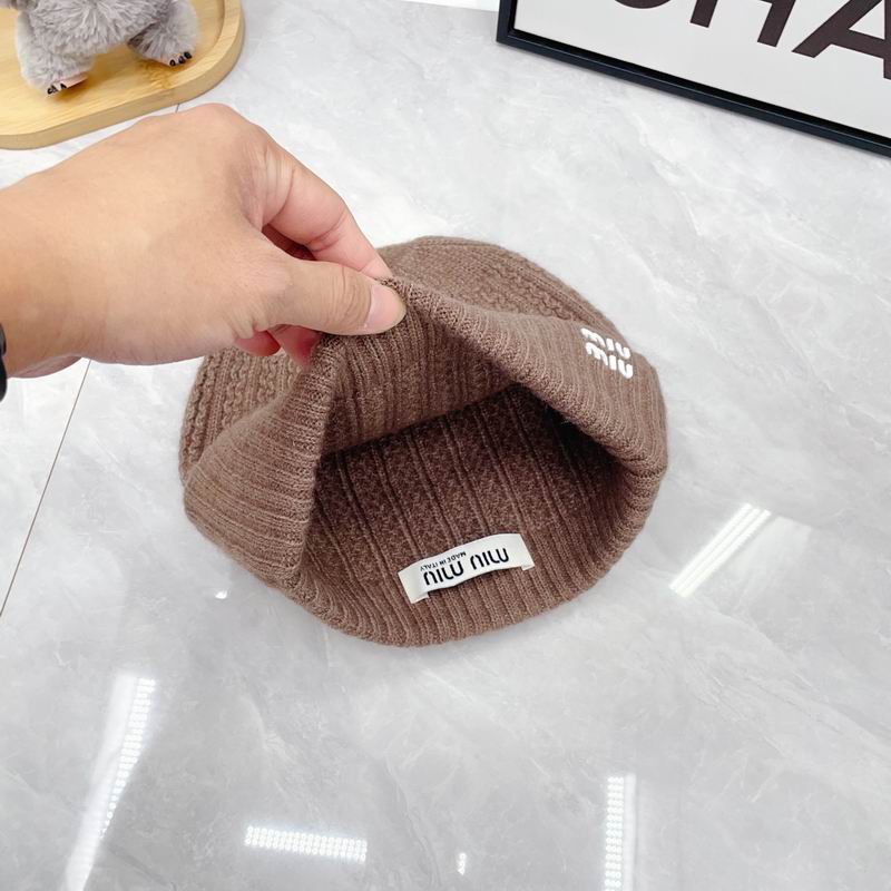 Miumiu Scarf Hat Gloves dx (144)