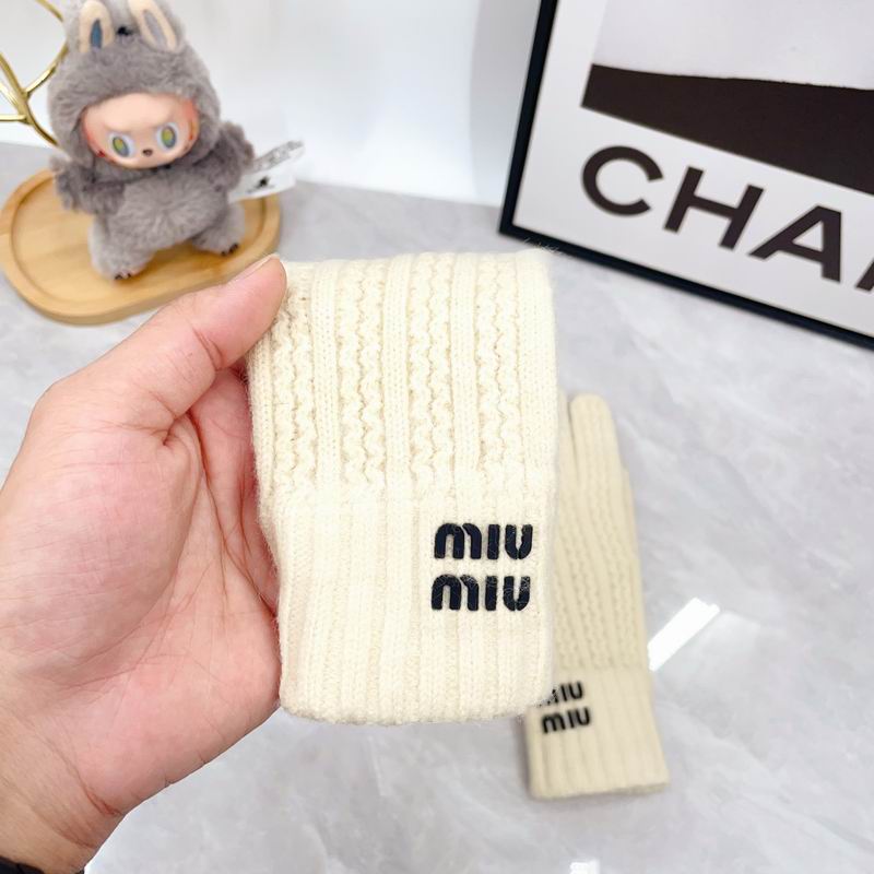 Miumiu Scarf Hat Gloves dx (151)