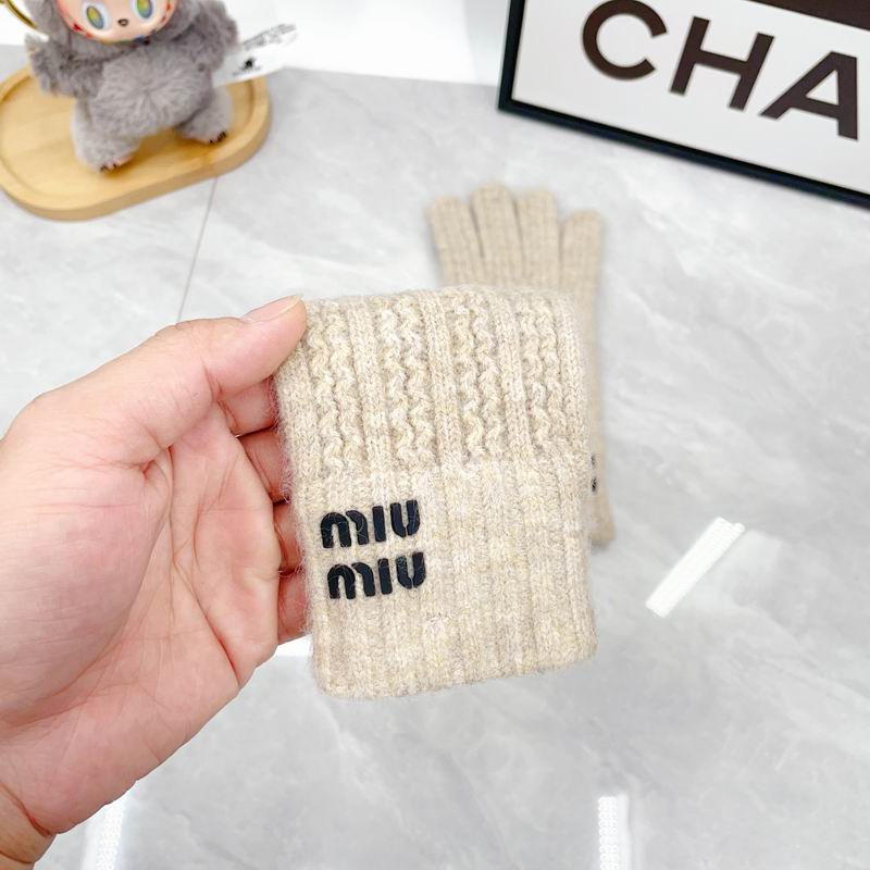 Miumiu Scarf Hat Gloves dx (160)